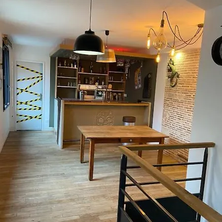 Loft Hyper Centre דירה